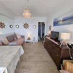 T2 Au Lavandou Avec Parking Et Vue Imprenable - Fr-1-308-82 Apartment *