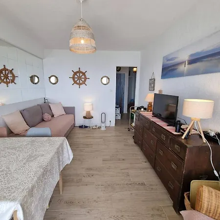 T2 Au Lavandou Avec Parking Et Vue Imprenable - Fr-1-308-82 Apartment *